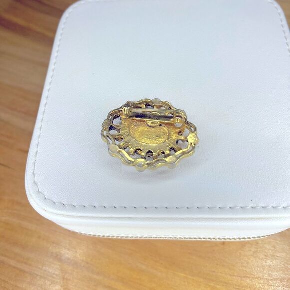 Vintage Costume Jewelry Brooch - Picture 2 of 2